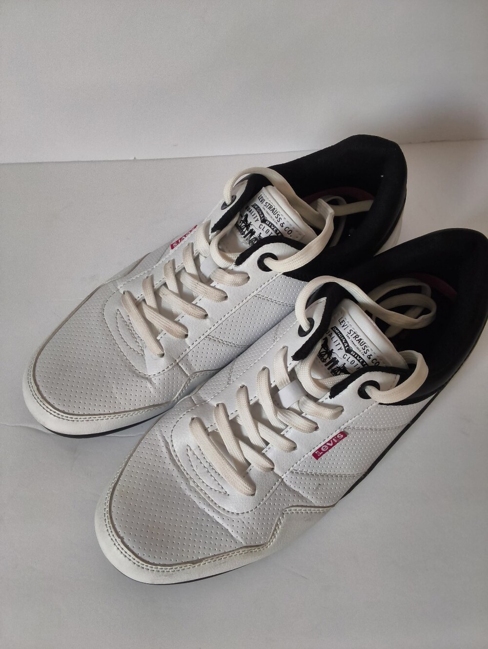 Levi's White Sneakers with Black Collar